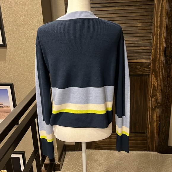 Athleta Sweater - Picture 2 of 2